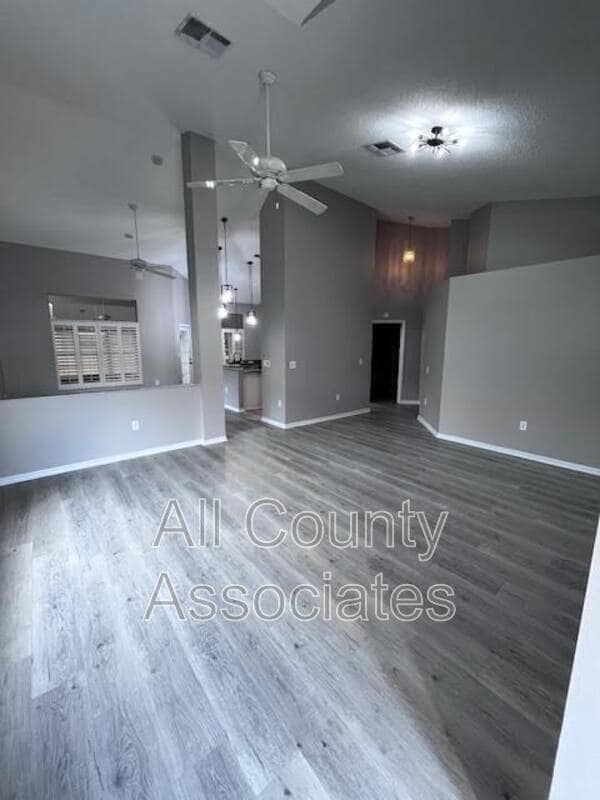 Building Photo - 6221 Misty Meadow Loop