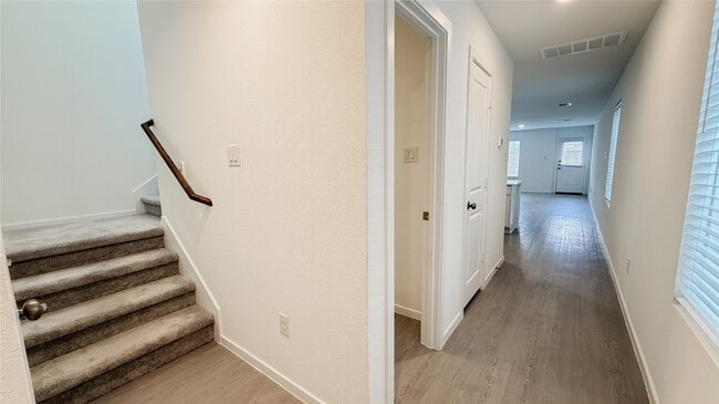 Building Photo - 21305 Carosella Dr