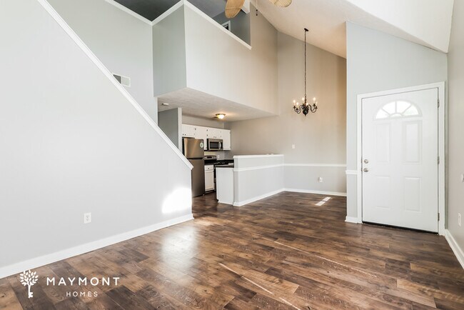 Foto del edificio - 352 N Grove Cir
