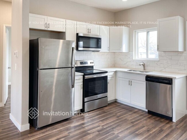 Foto del edificio - 2625 Ridgeland Dr