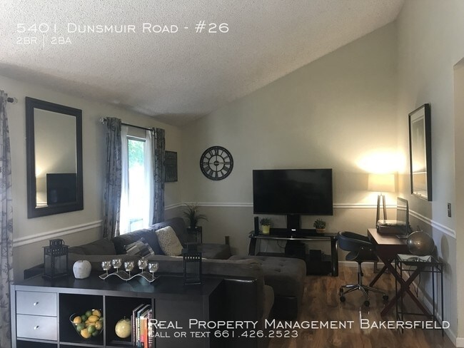 Building Photo - 5401 Dunsmuir Road #26
