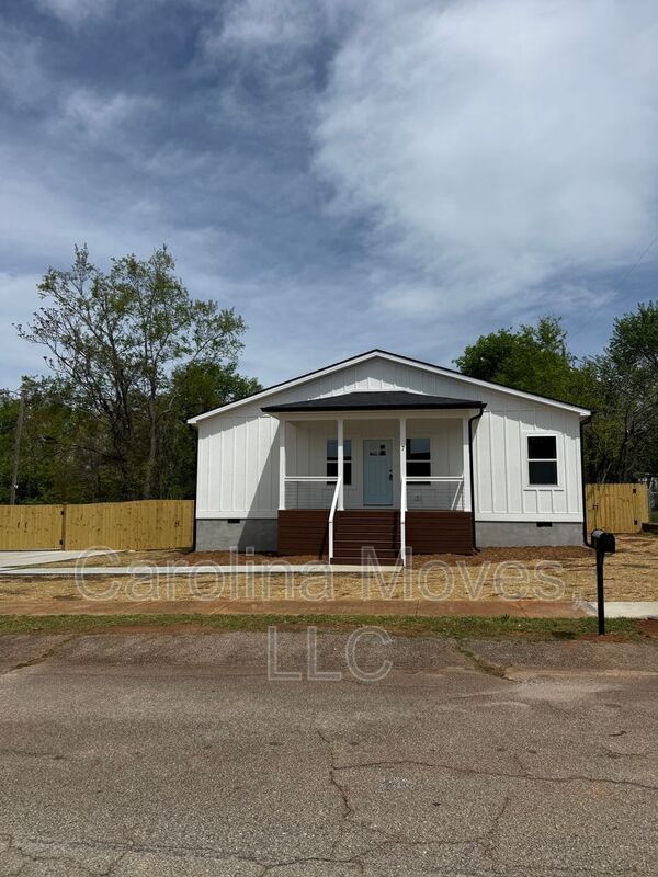 Photo - 7 2nd Ave House