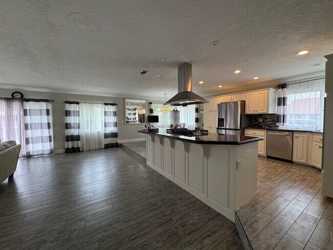 Foto del edificio - 13395 Spring Valley Pkwy
