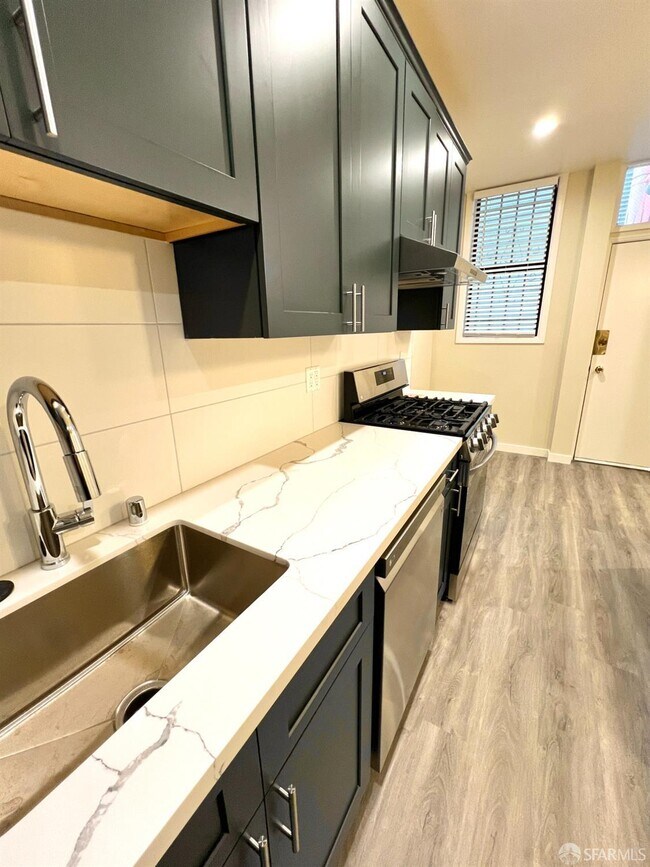 Foto del edificio - 1103 Valencia St