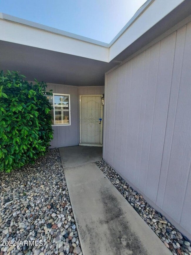 Building Photo - 16859 N 103rd Ave