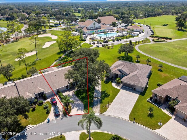 Foto del edificio - 2368 Fairskies Dr