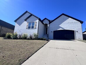 Building Photo - 8817 Stillwater Rd