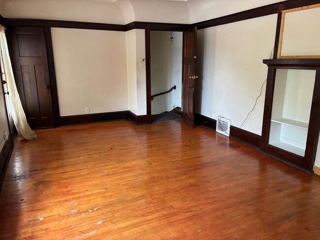 Front entryway - 3702 N 15th St
