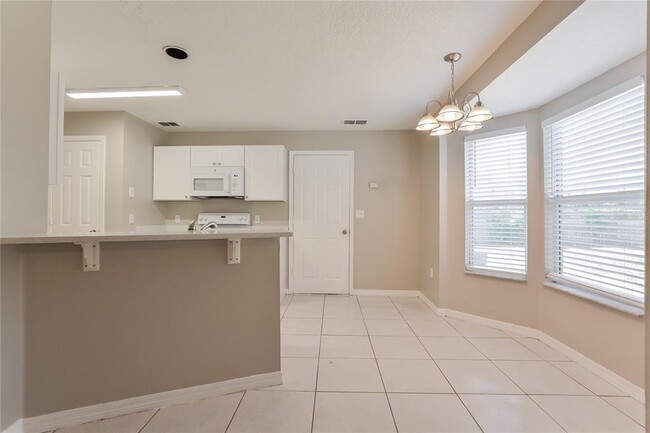 Foto del edificio - 2997 W Beaumont Ln