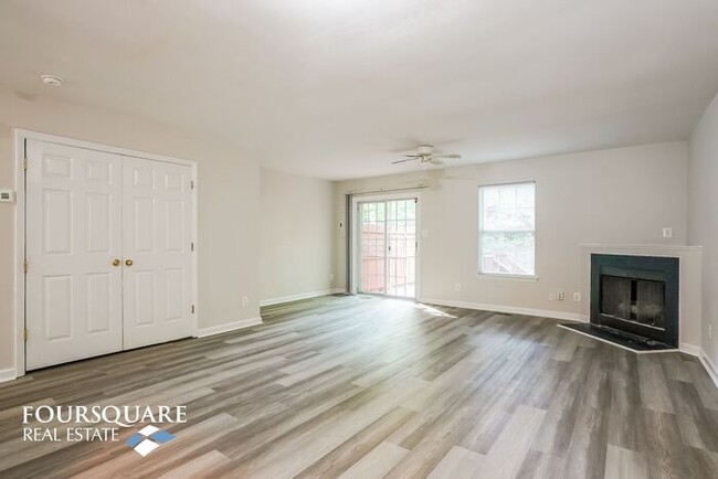 Building Photo - 3 Bedrooms | 2.5 Baths | 1440 | SqFt | Tow...