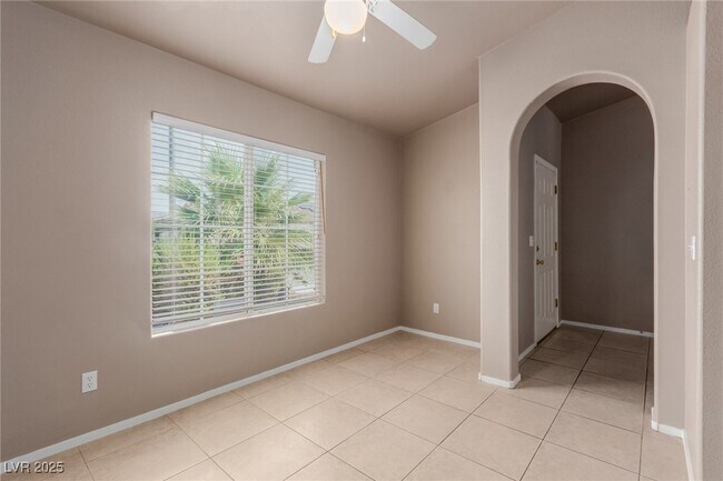 Foto del edificio - 529 Sun Mountain Ave