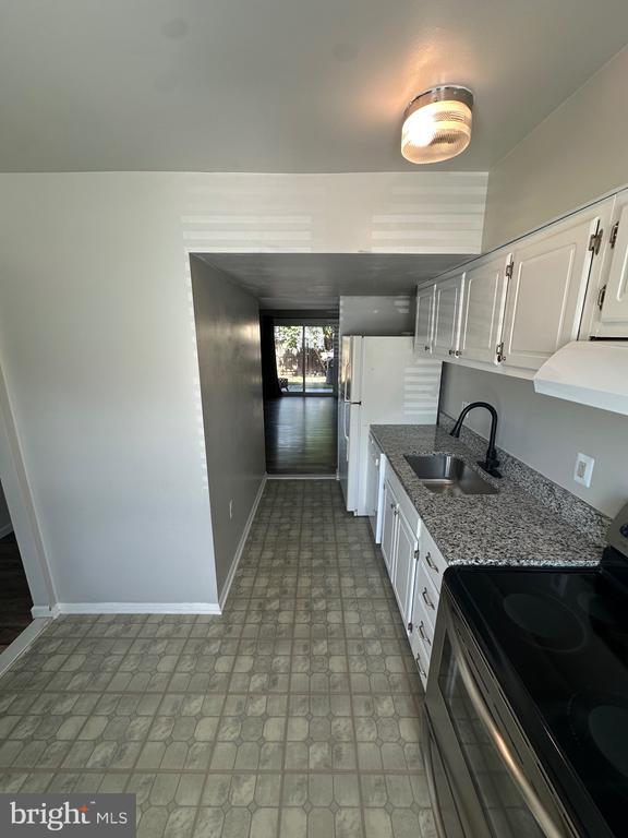 Foto del edificio - 8452 Sandstone Way