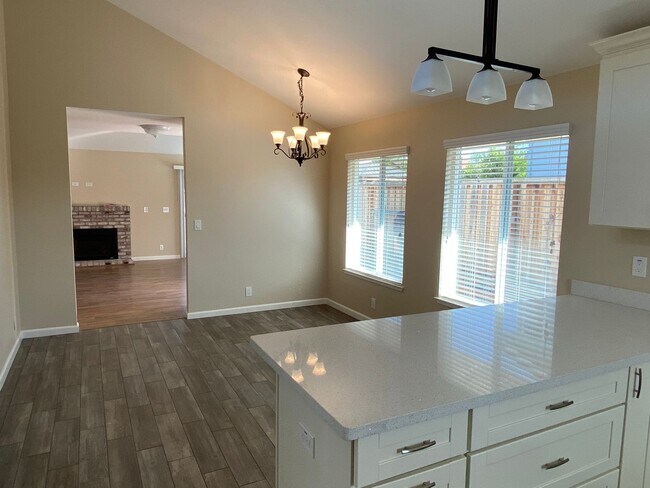 Building Photo - Beautifully Remodeled 4 Bedroom, 2 Bathroo...