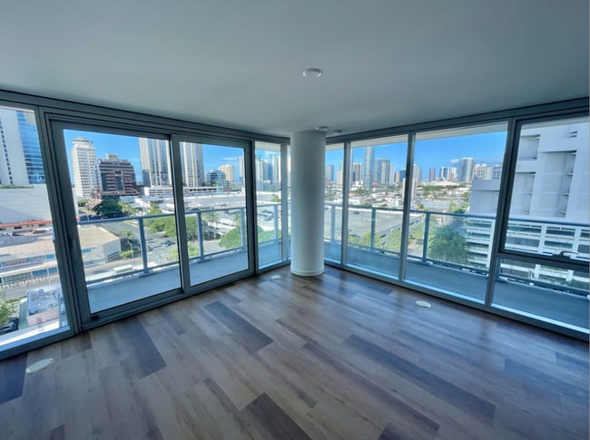 Foto del edificio - 1500 Rycroft St