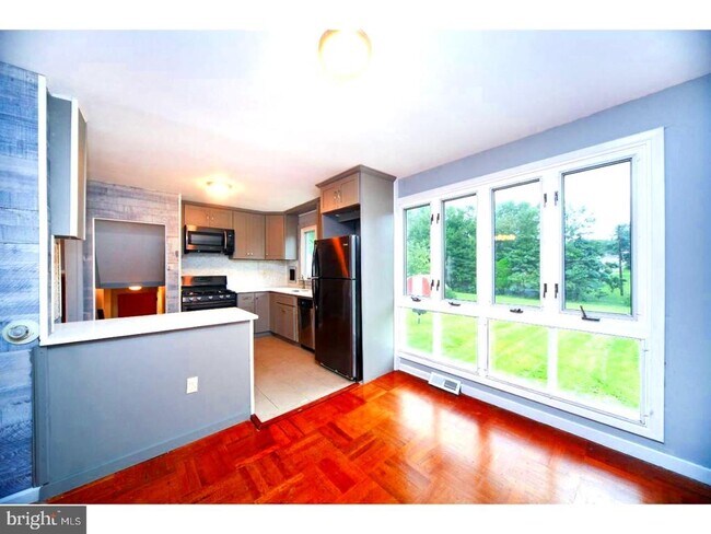 Foto del edificio - 511 Wellington Rd