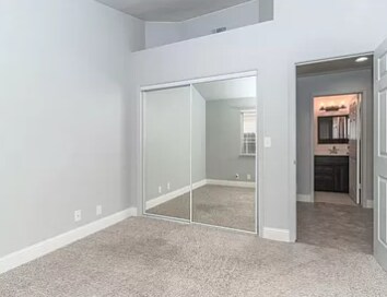 Foto del edificio - 7467 N Meridian Ave