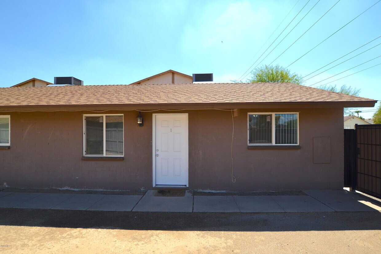 Primary Photo - 10823 N 18th Ave