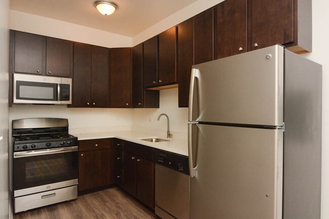 Foto del edificio - 2936 W Palmer St