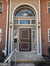 Building Photo - 1944 Kennedy Dr