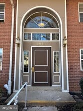 Building Photo - 1944 Kennedy Dr