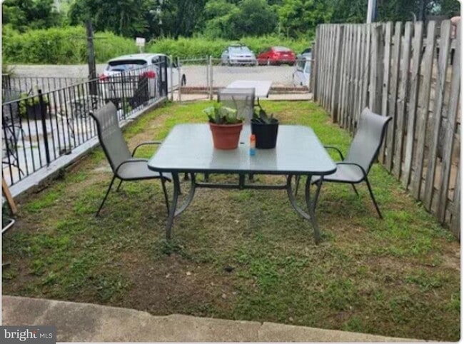 Foto del edificio - 4728 Umbria St