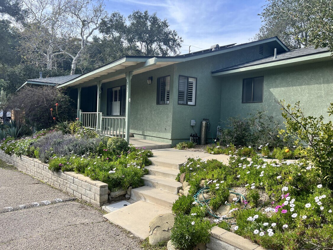 811 Ojai Rd, Santa Paula, CA 93060 House Rental in Santa Paula, CA