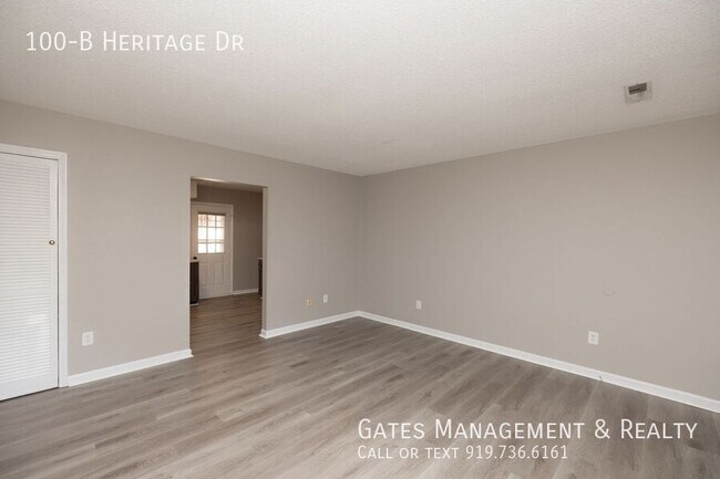 Foto del edificio - 100-B Heritage Dr-