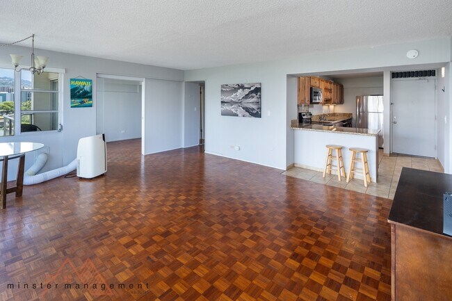 Building Photo - 1645 Ala Wai Blvd