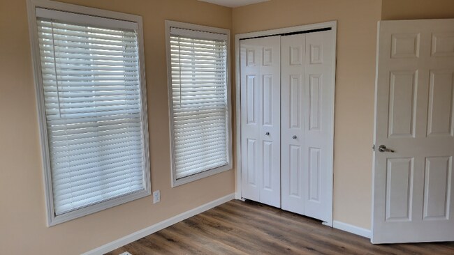 Foto del edificio - 3875 Forester Blvd