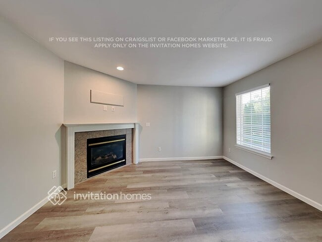 Building Photo - 7111 116 St E