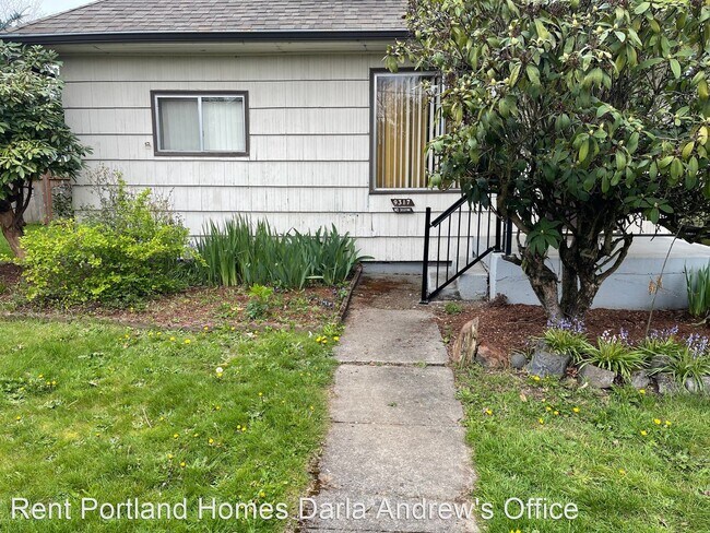 Building Photo - 2 br, 1.5 bath House - 9317 N Minerva Avenue