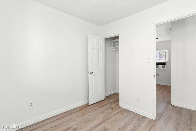 Building Photo - 2 br, 1 bath House - 2441 Harrison St
