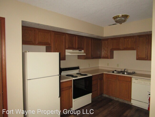 Building Photo - 2 br, 1.5 bath House - 309 Weeks Street