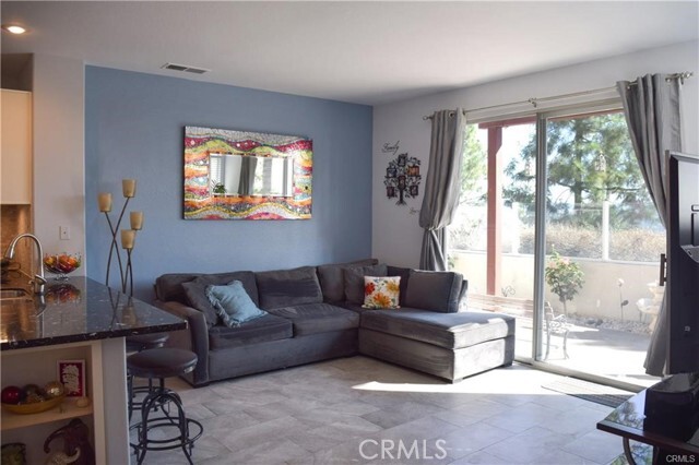 Foto del edificio - 104 Woodcrest Ln