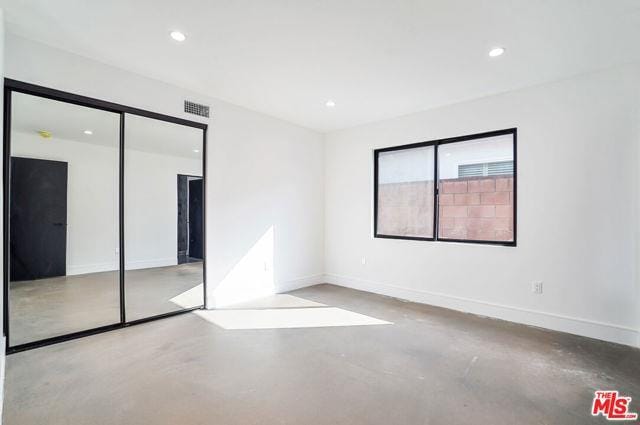 Building Photo - 6236 Sale Ave