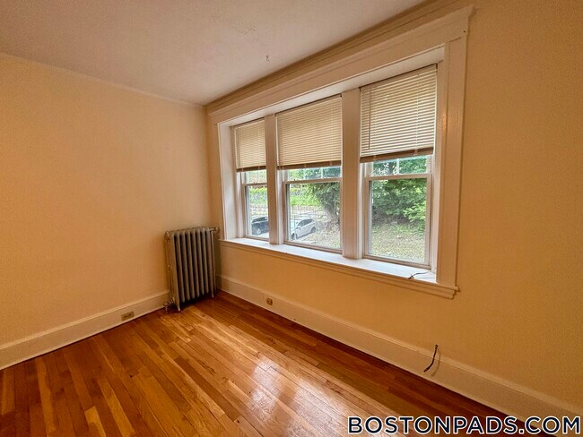 Foto del edificio - 179 Thomas E. Burgin Pkwy