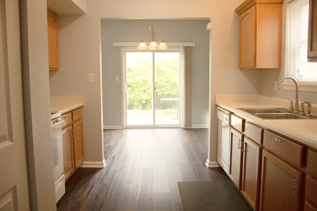 Building Photo - 4136 Orchard Valley Ln