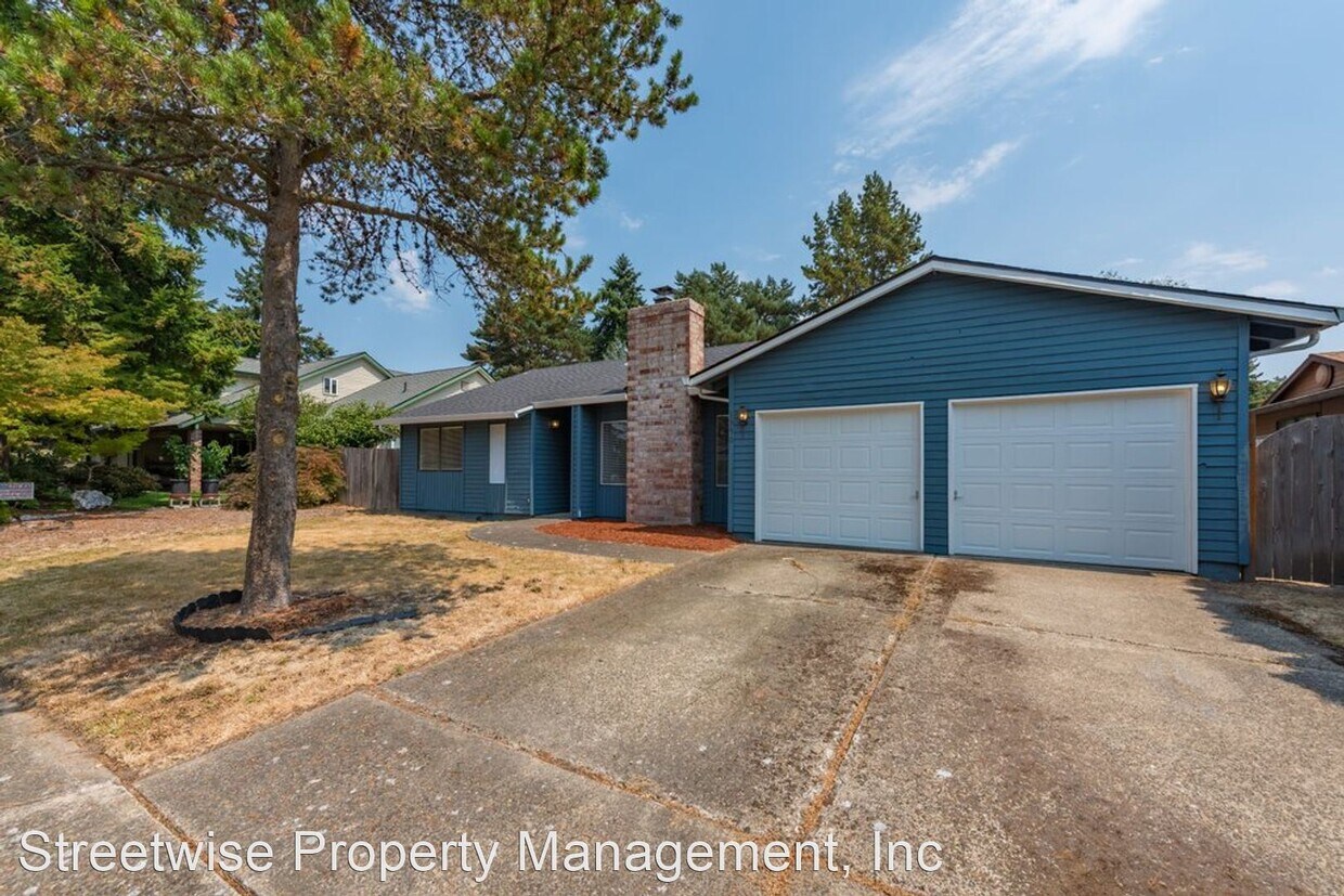 Foto principal - 3 br, 2 bath House - 1350 NW Lancashire Ct
