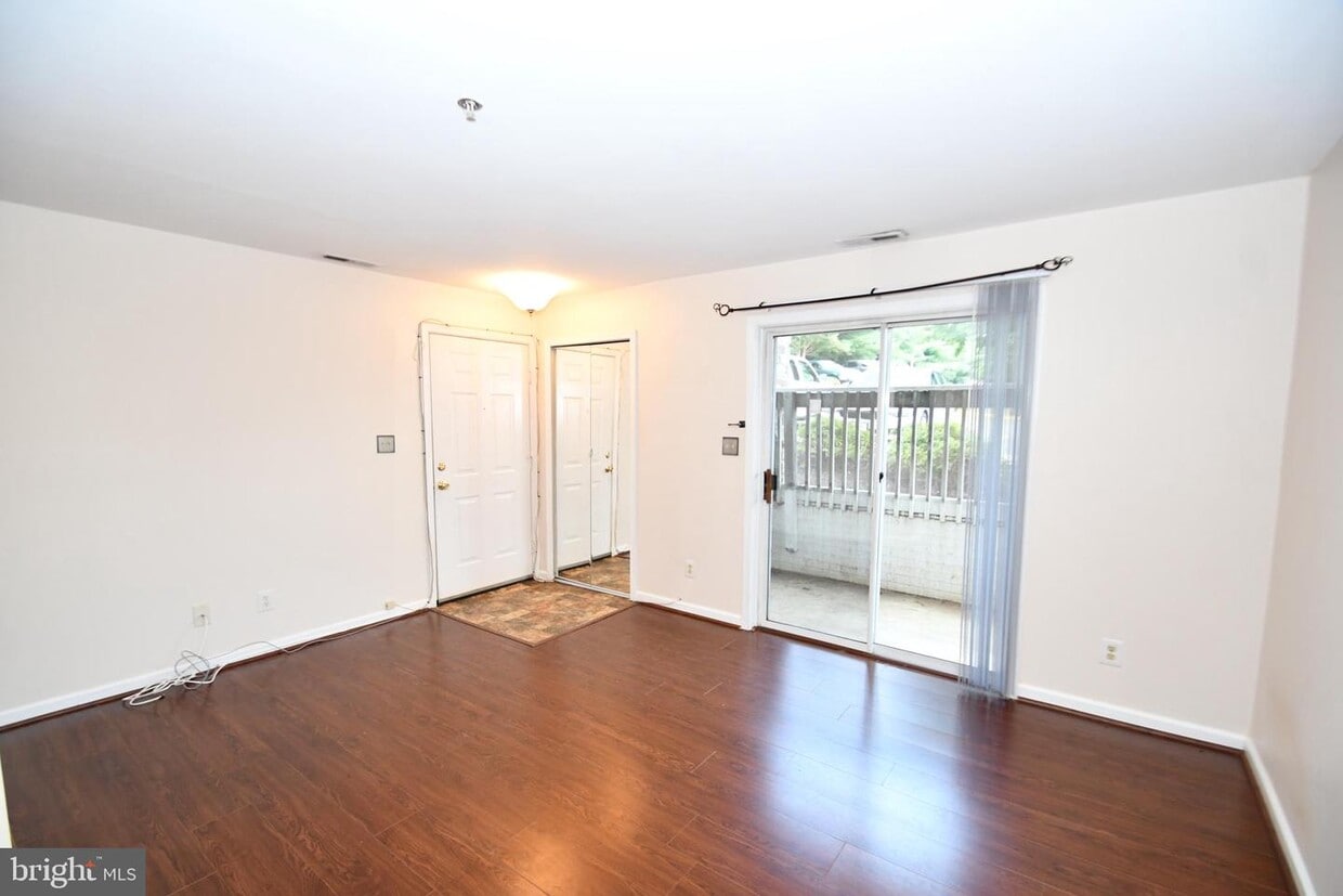 33 Fern Oak Cir Unit 33101, Stafford, VA 22554 Condo for Rent in