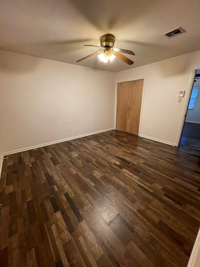 BEDROOM - 1110 Dulles Dr