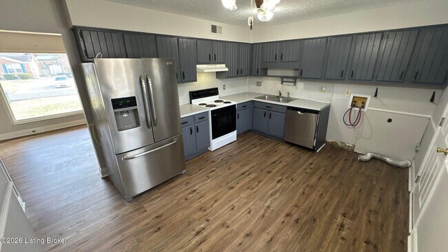 Foto del edificio - 276 Probus Dr