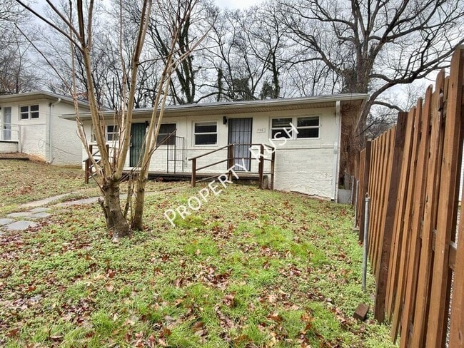 Foto del edificio - 706 W 47th St