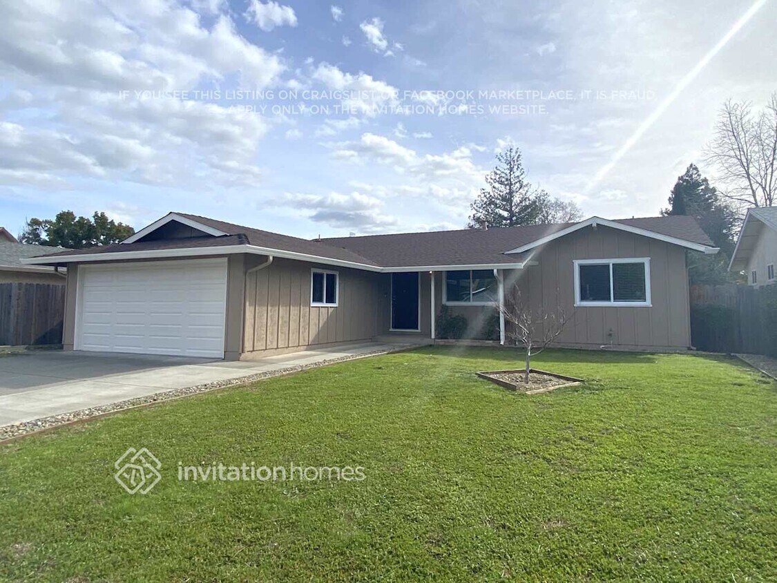 Foto del edificio - 1024 Woodridge Dr