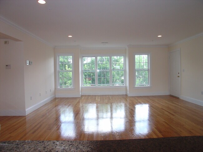 Building Photo - 50 B St