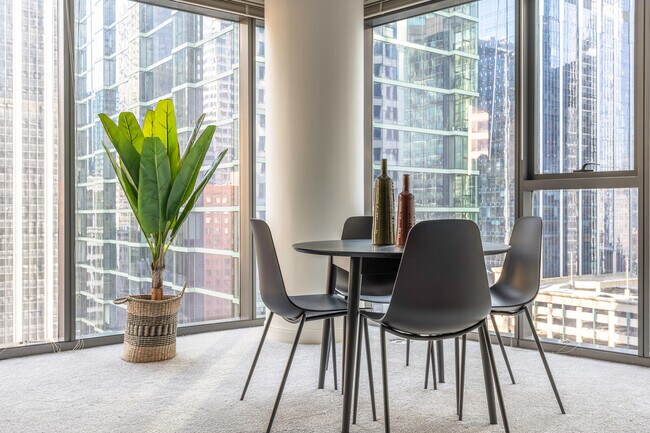 Foto del edificio - 1717 Ridge Ave