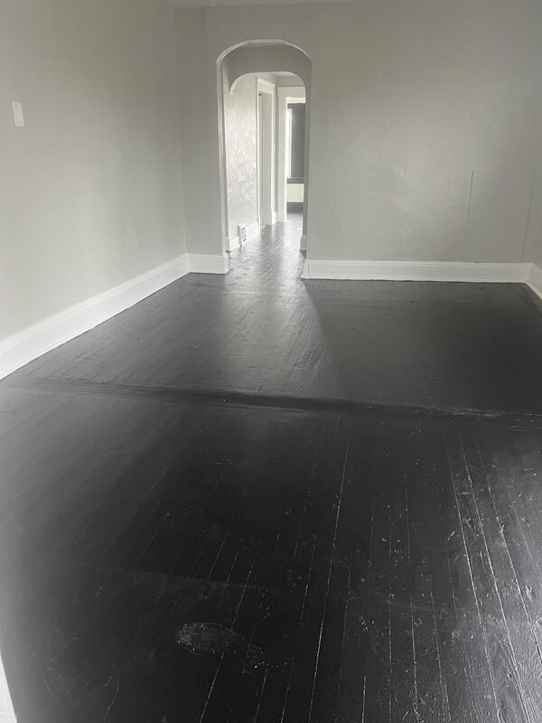 Foto del edificio - 2901 East 121st Street - 2
