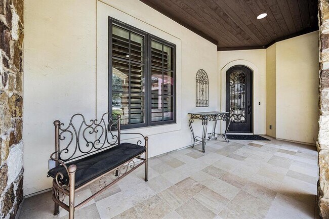 Foto del edificio - 4501 Spanish Oaks Club Blvd