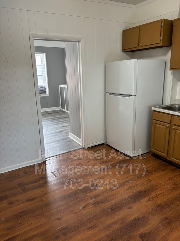 Building Photo - 831 Willow St