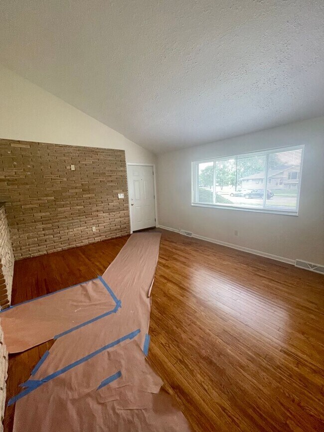 Building Photo - 3327 Roosevelt Boulevard Multi Unit