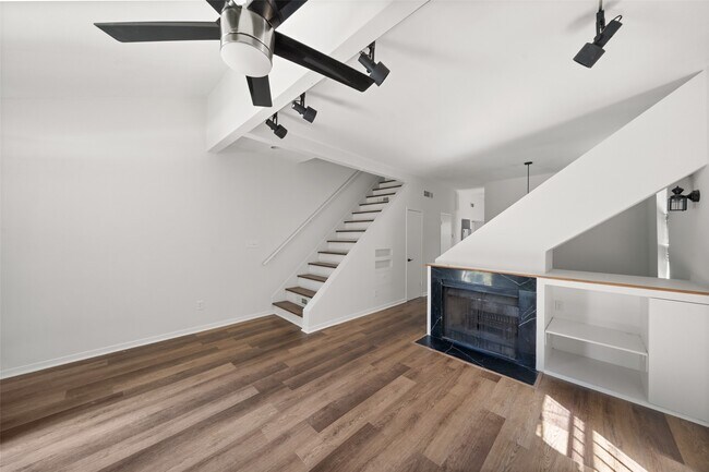 Foto del edificio - 518 Hawthorne St